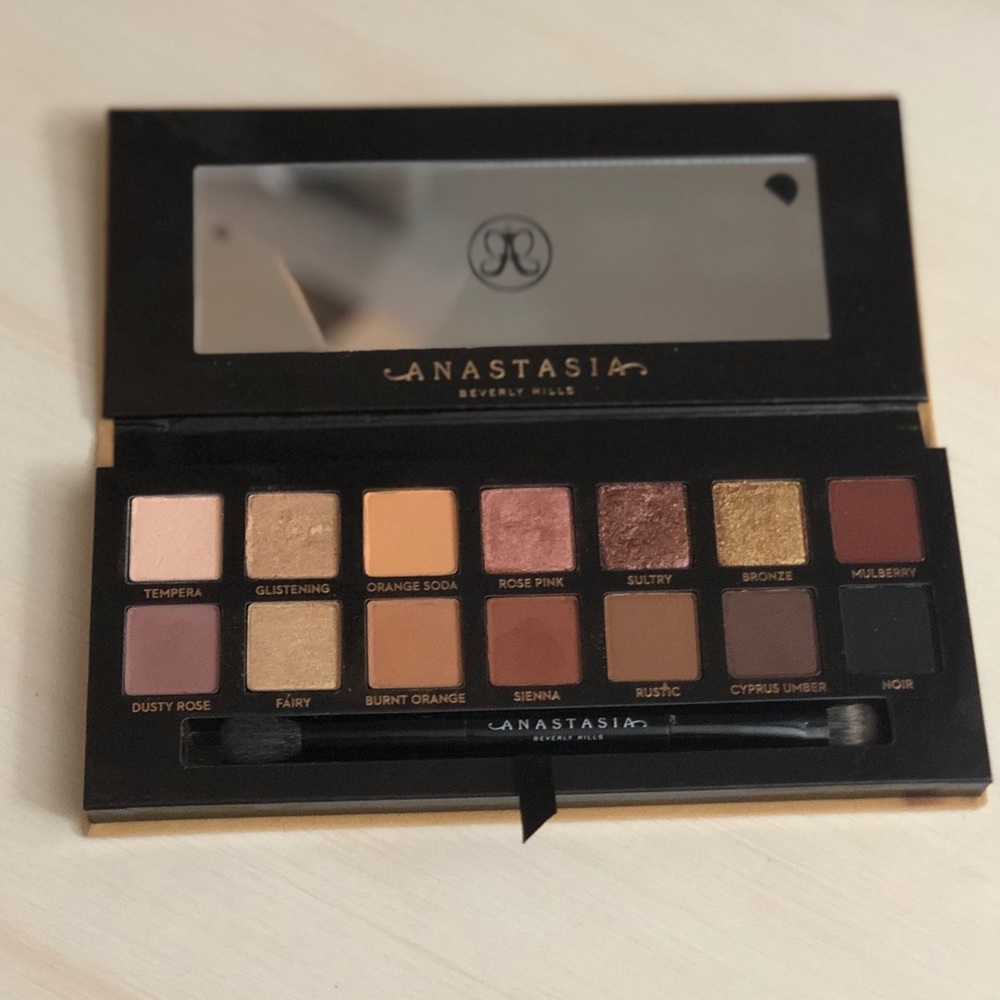 Anastasia Beverly Hills Soft Glam Eyeshadow